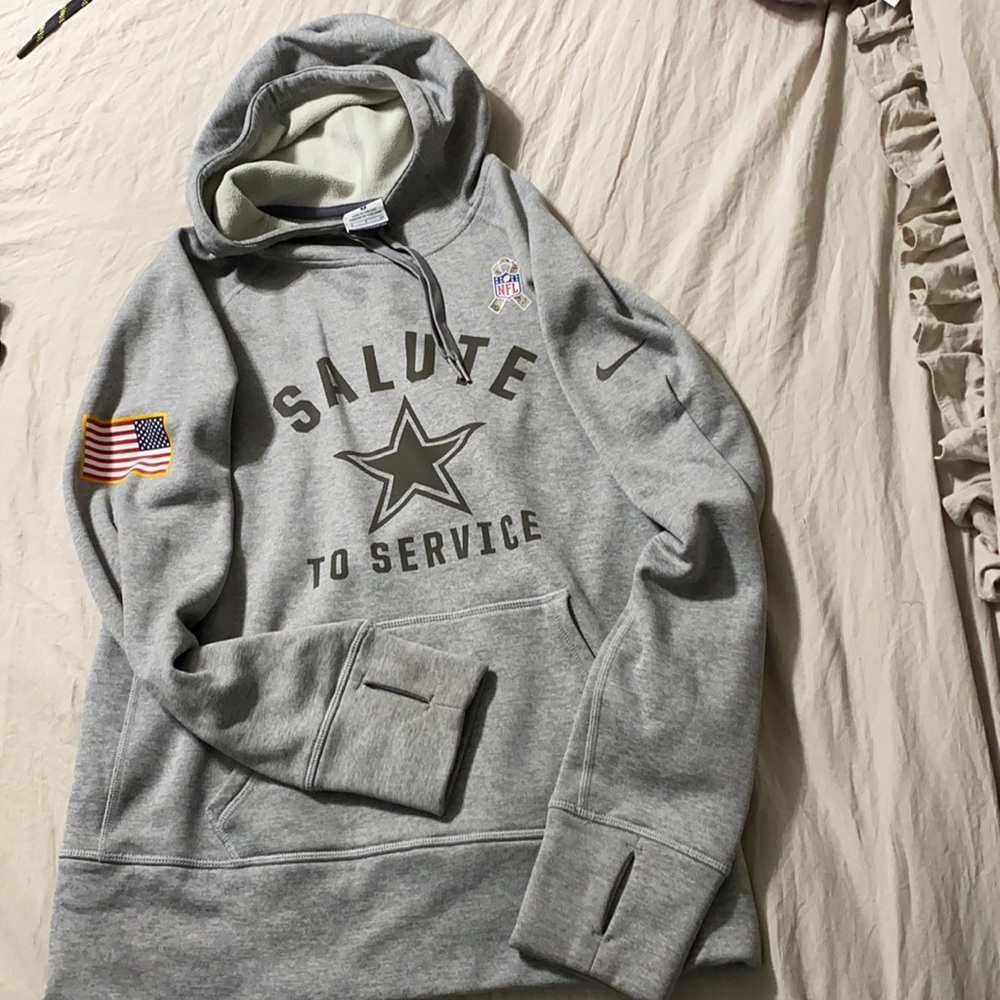 Women’s Salute to Service hoodie. Therma-Fit